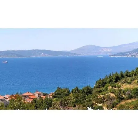 Carso Olea A2 Apartment Podstrana