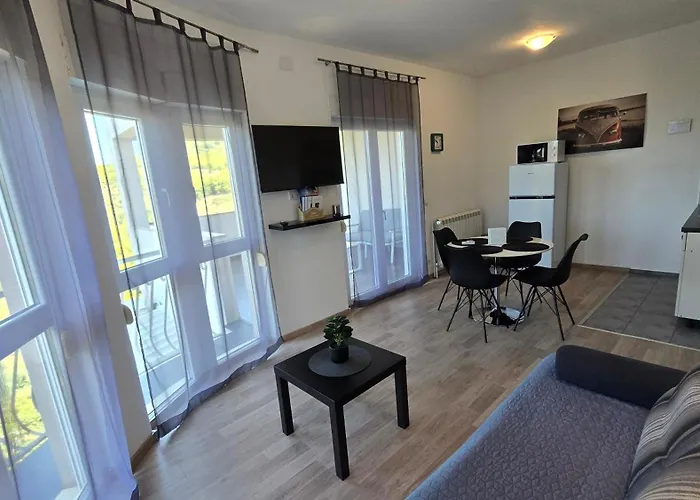 Apartmán Carso Olea A2 *